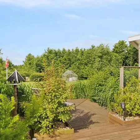5 Bedroom Amazing Home In Spottrup