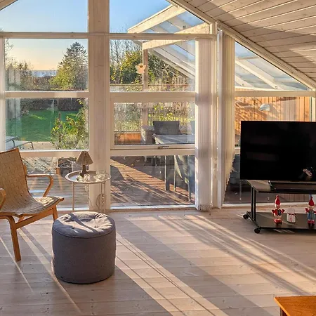 Amazing In With House A Panoramic View * Spøttrup