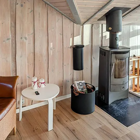 Casa vacanze 5 Bedroom Amazing Home In Spottrup